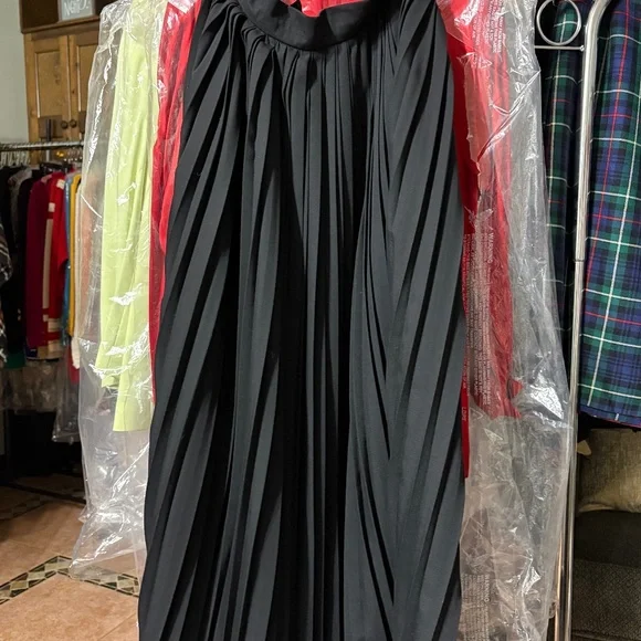 Escada maxi - Picture 1 of 3